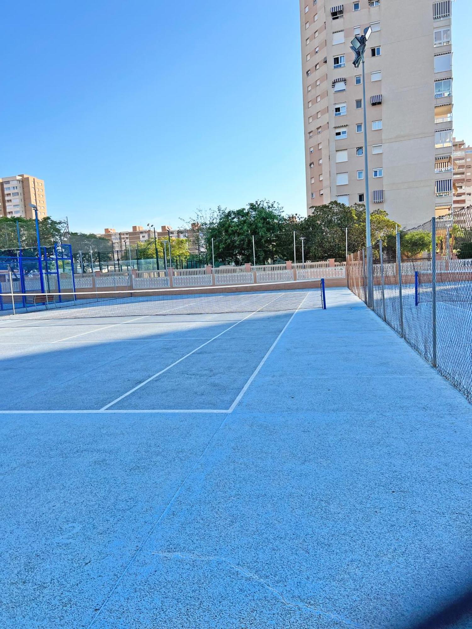 Coqueto Con Piscina, Nuevo A 50M Del Mar, Parking Gratis El Campello Exterior foto